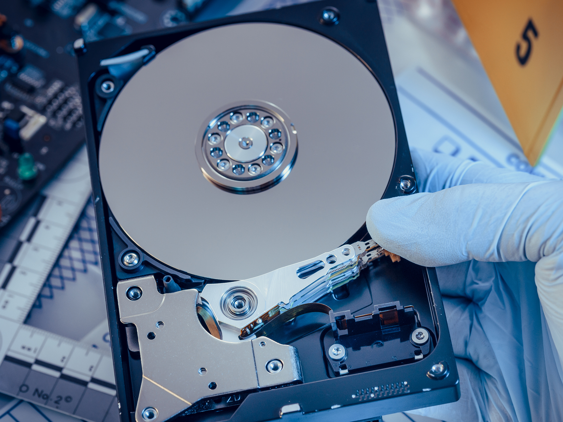Composition, technologies et fonctionnalités : on vous dit tout du disque dur moderne